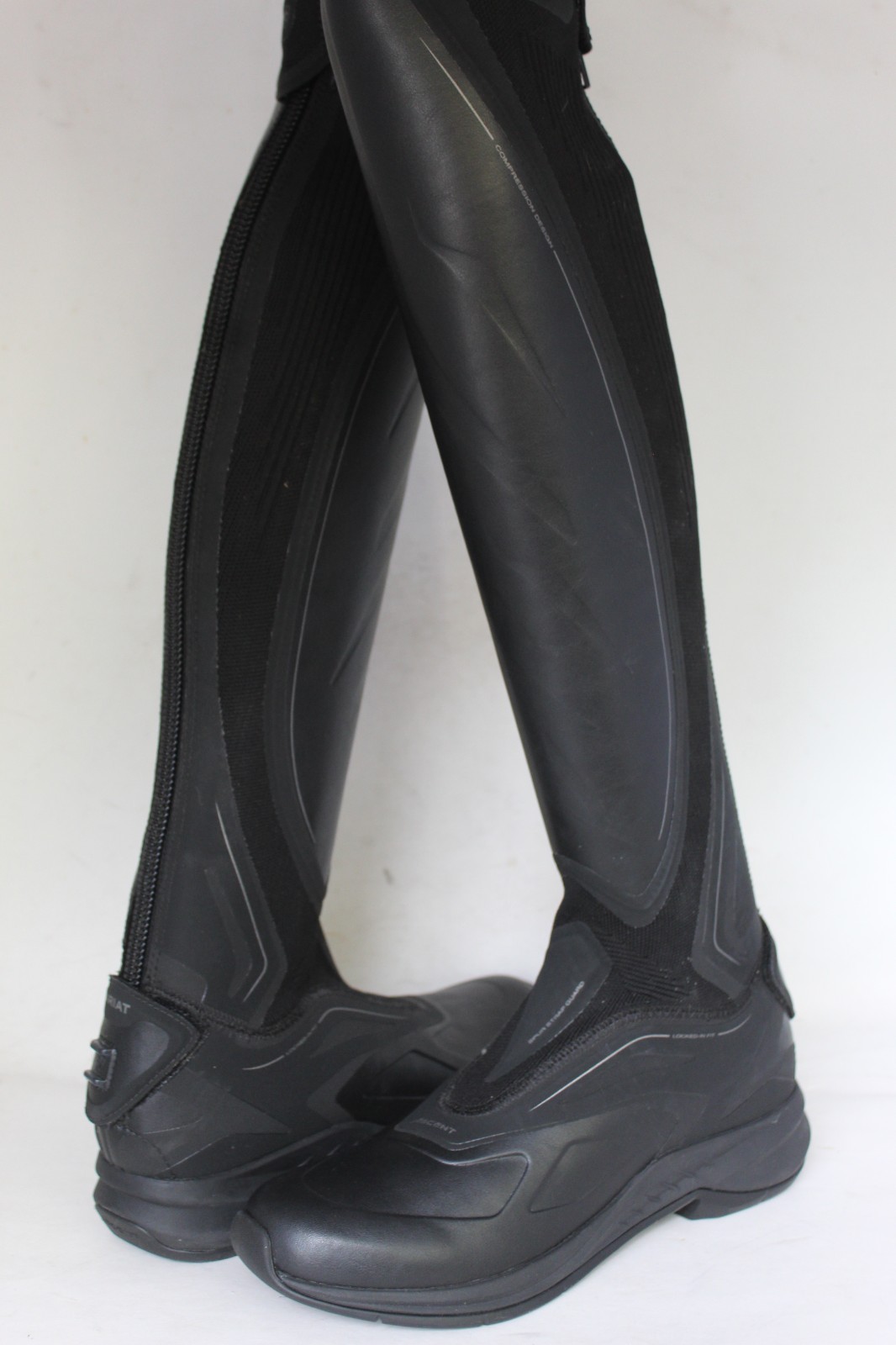 ARIAT Women’s Ascent Black Synthetic Leather /Mesh Tall Boot Size 10