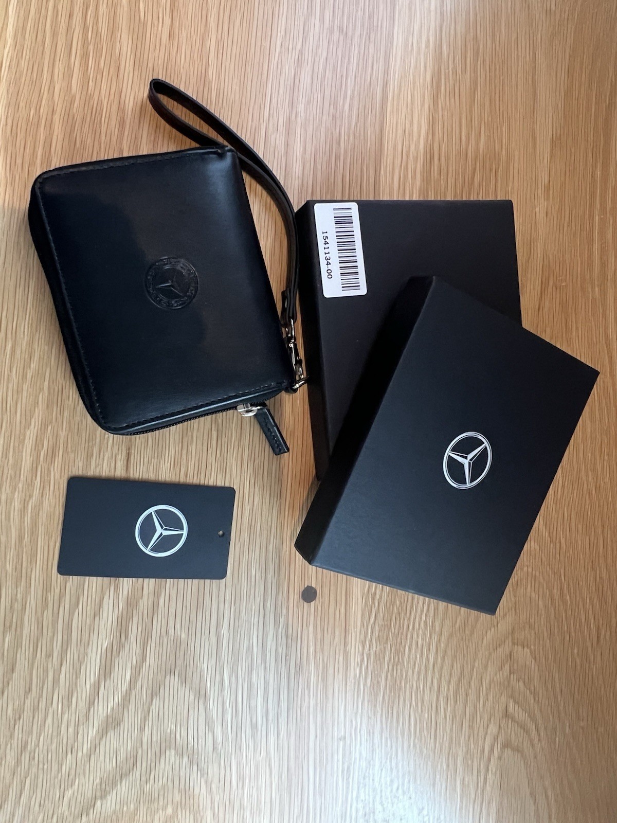 Authentic Mercedes-Benz Wallet change Wristlet Clutch Black Detachable Strap NIB