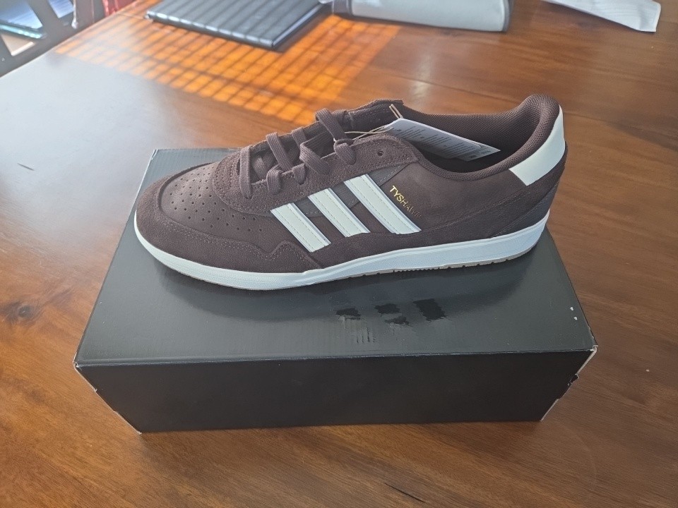 Adidas Tyshawn 2 Aurora Coffee/Off White/Chalk White Men’s Shoes Size 12 NIB