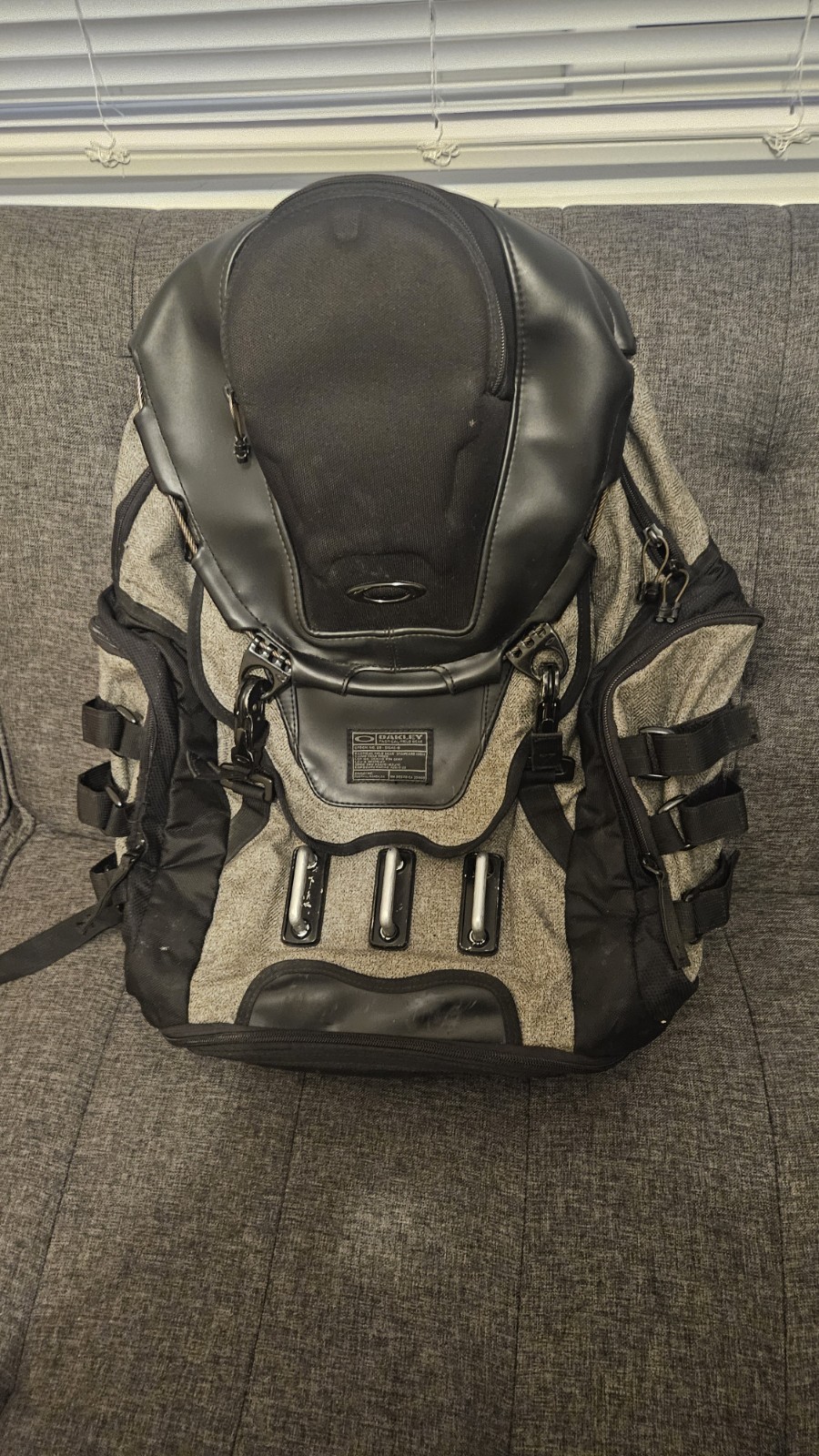 Oakley Tactical Field Gear Backpack 20-S1242-B Kitchen Sink Black Heavy Duty
