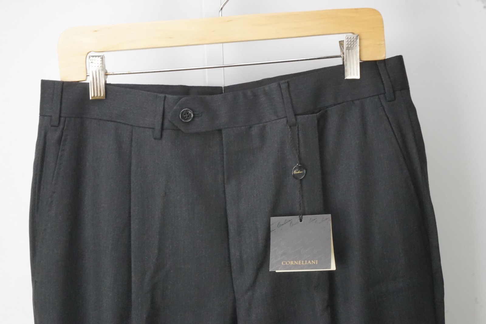 Corneliani Master Charcoal Gray 100% Wool Dress Pants Sz 48R EU BRAND NEW
