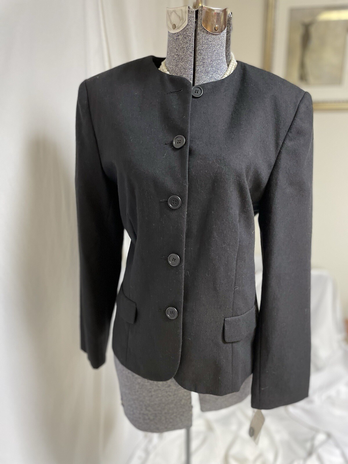 NEW Orvis Blazer Size 12 Black Wool True To Size Jacket Interior Pocket Lined
