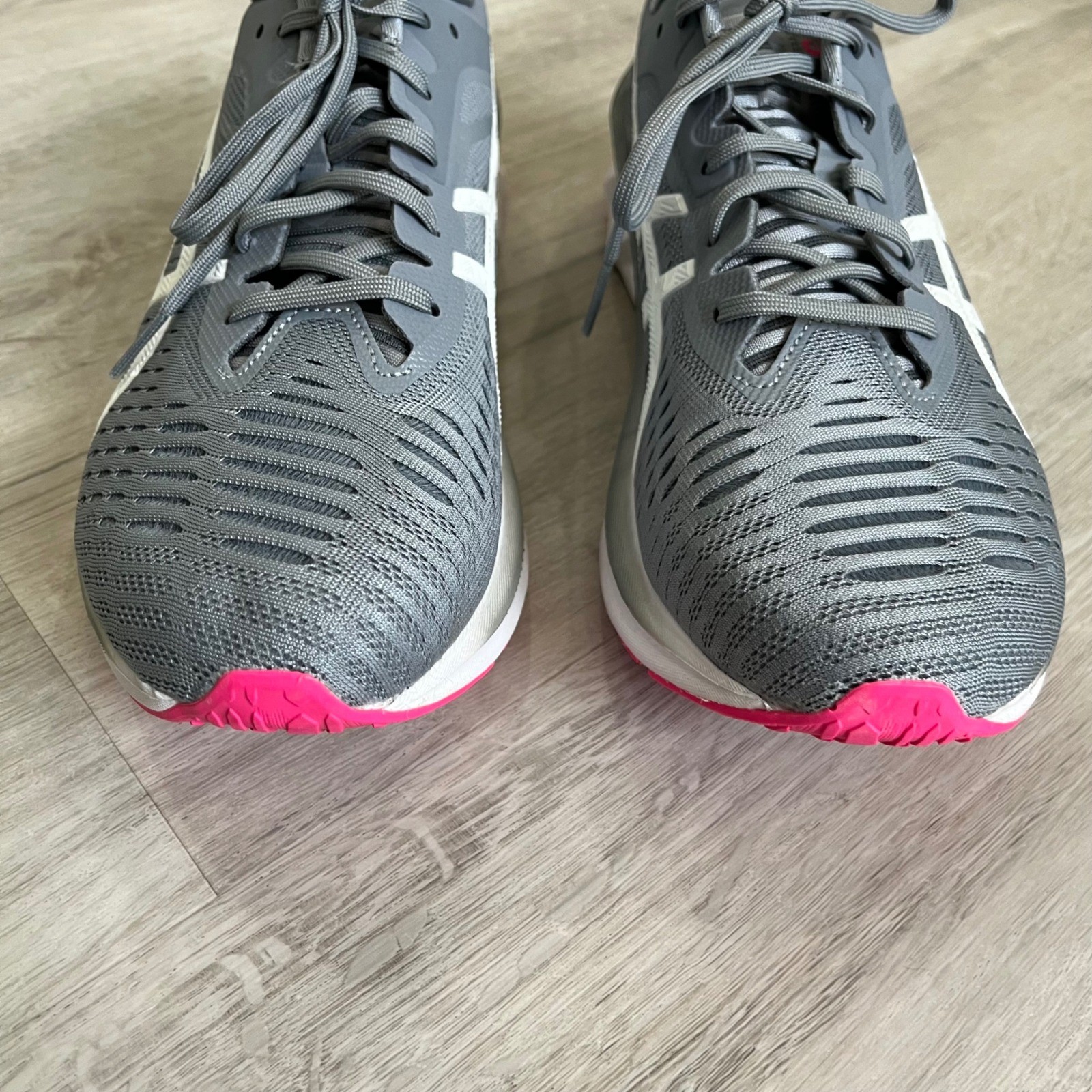 ASICS Novablast 2 Womens 10 Gray White Pink Running Shoes Sneakers Walk 1012A584