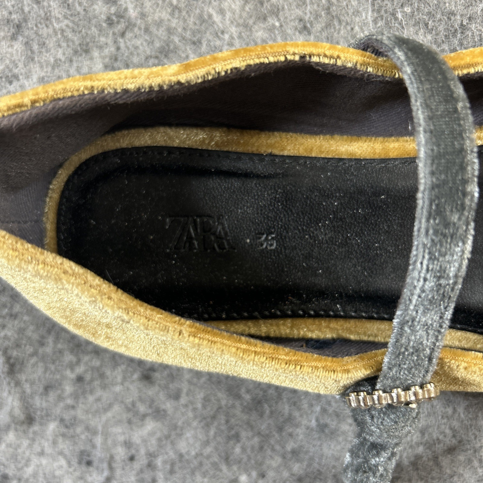 Zara Girl Tan & Gray Velvet Ballet Flat Size EU36 US 4