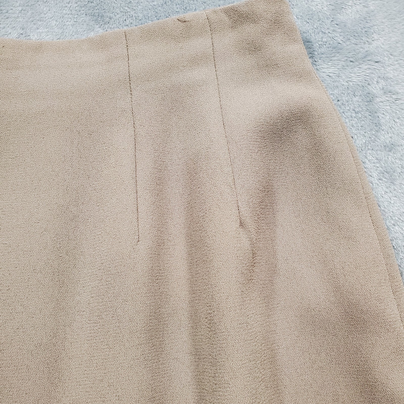 Chaus Lined Pencil Knee Length Skirt Light Brown 28″ Waist Back Zipper Wm Sz 6