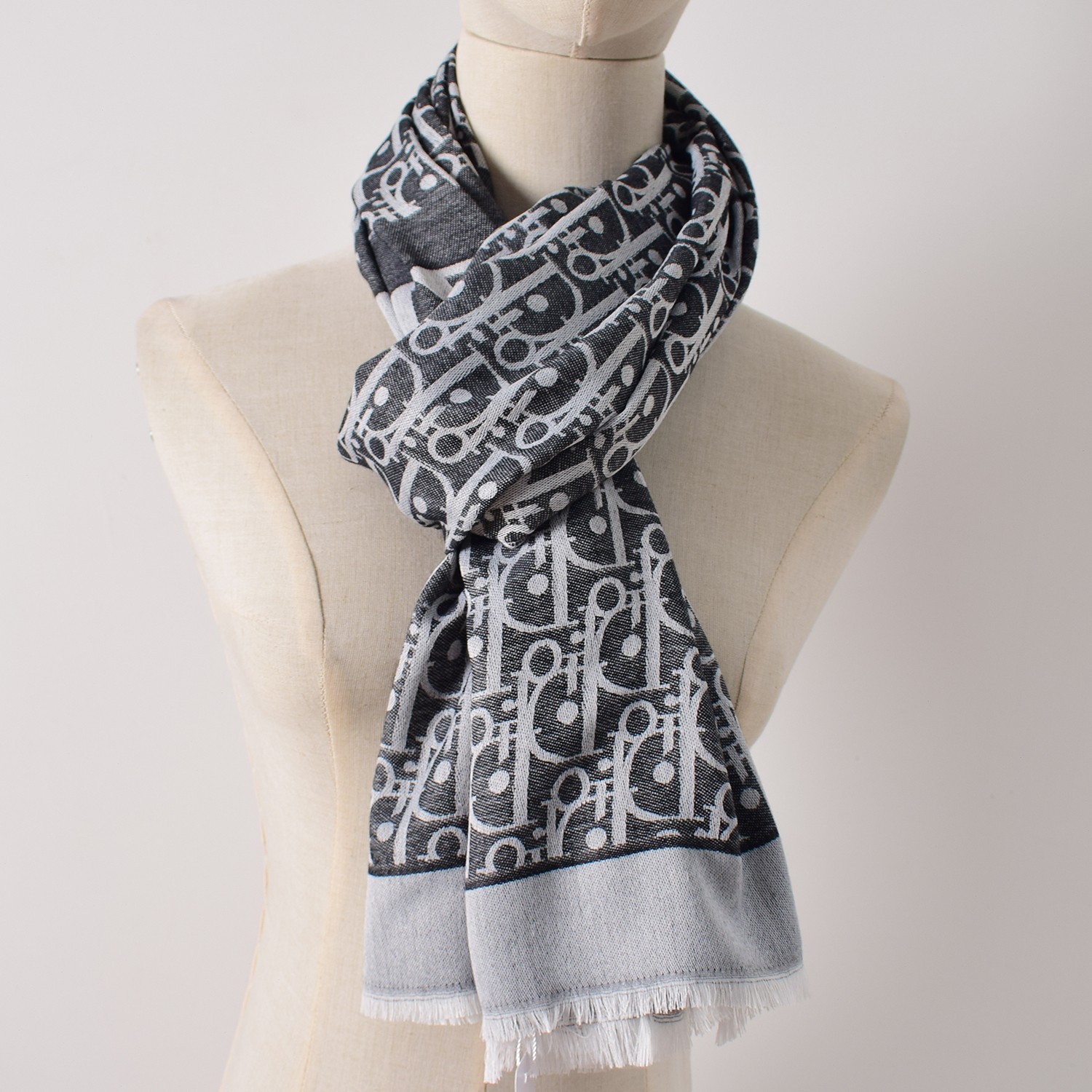 100% Authentic Christian Dior Scarf Shawl Wrap 65shmere 35%Silk Grey Used