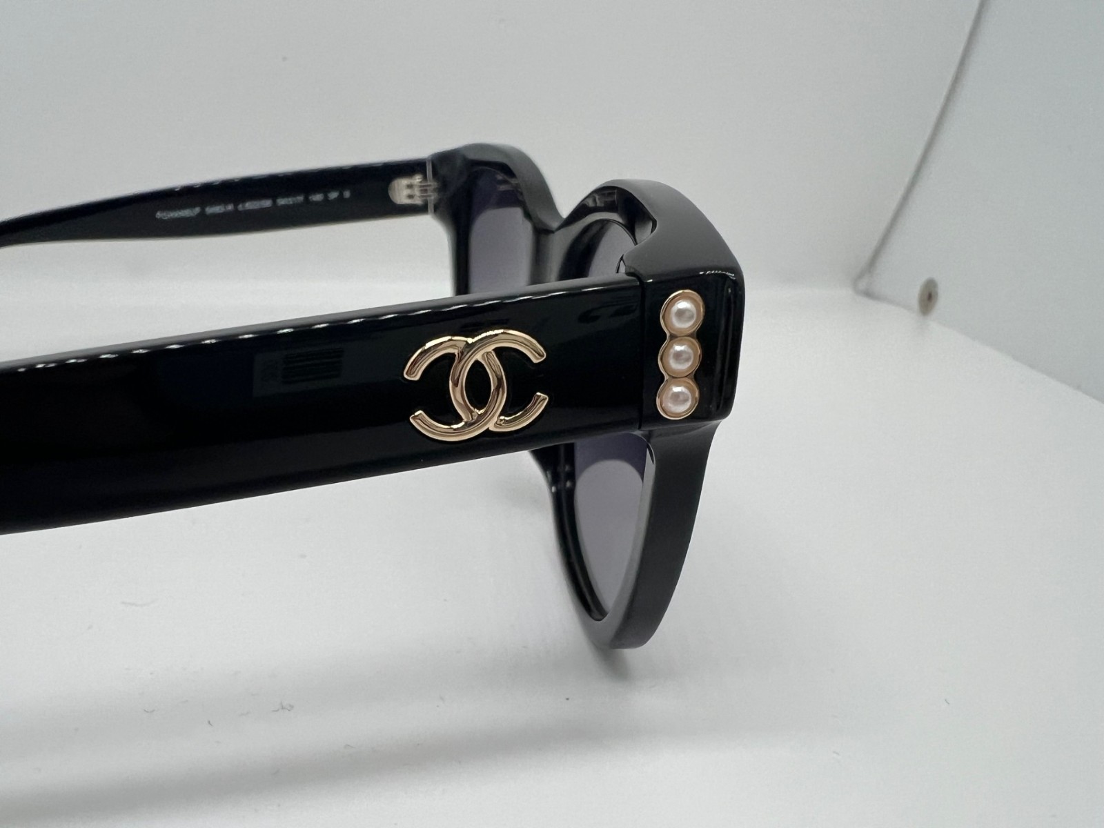 New CHANEL Sunglasses 5482 Women Frames Black Gold Pearl Authentic With Box