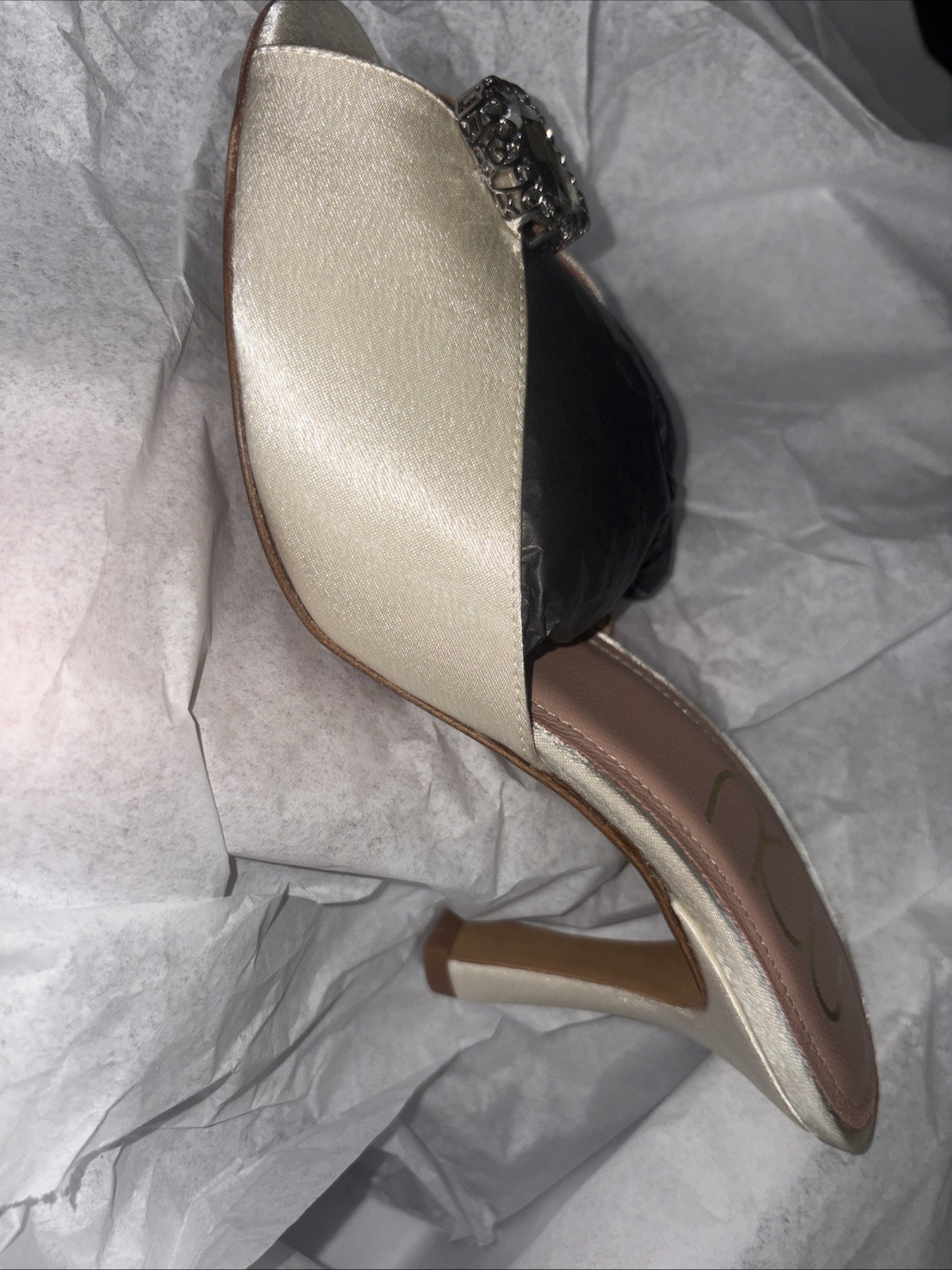 Nou The Mule Ivory Satin – Platinum Gem Size 38
