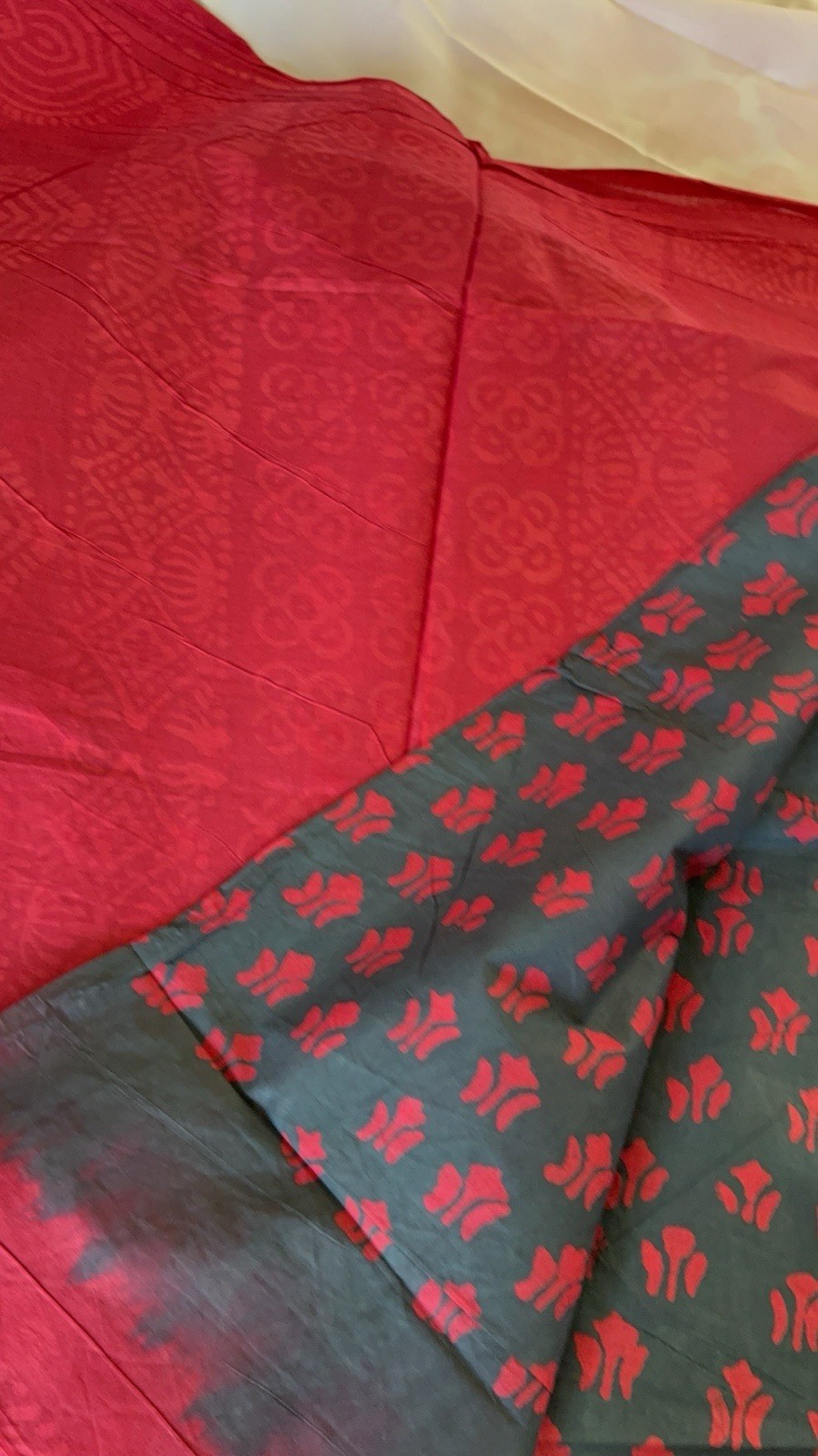 NEW 🆕, Cotton BATIK SAREE. ( Item#blackred ). Only $29