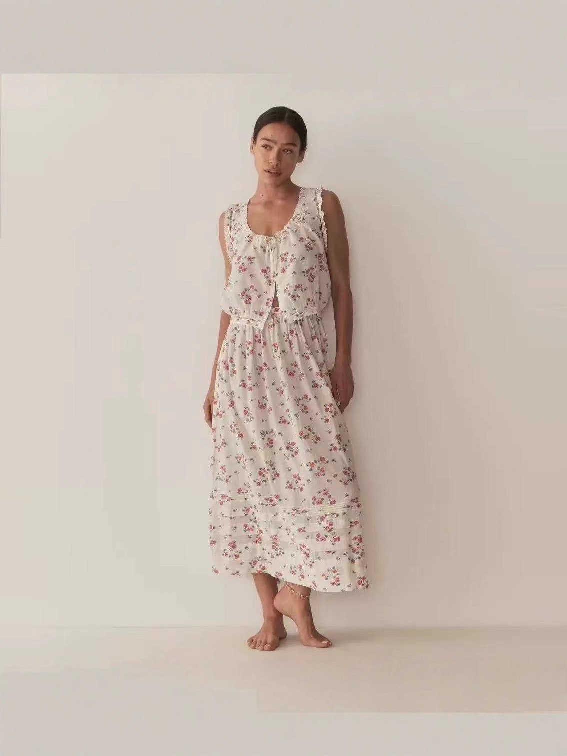 DOEN Red Floral Tie Front Sleeveless Blouse Organic Cotton