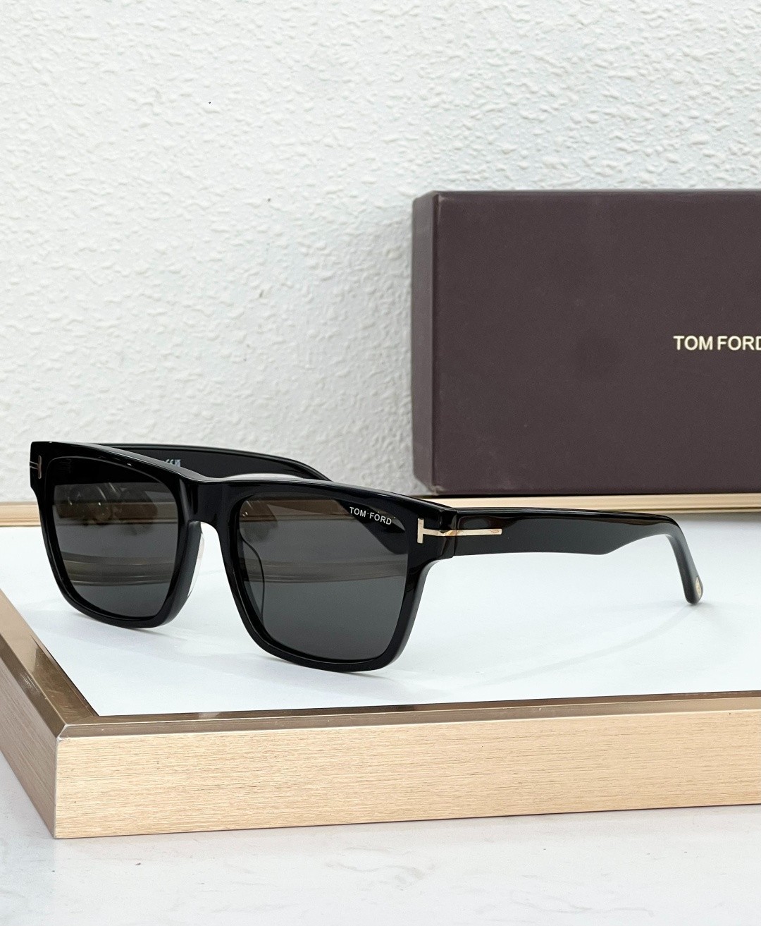 TOM FORD Style Unisex Sunglasses – MODEL：FT1205 – SIZE: 55□17 145