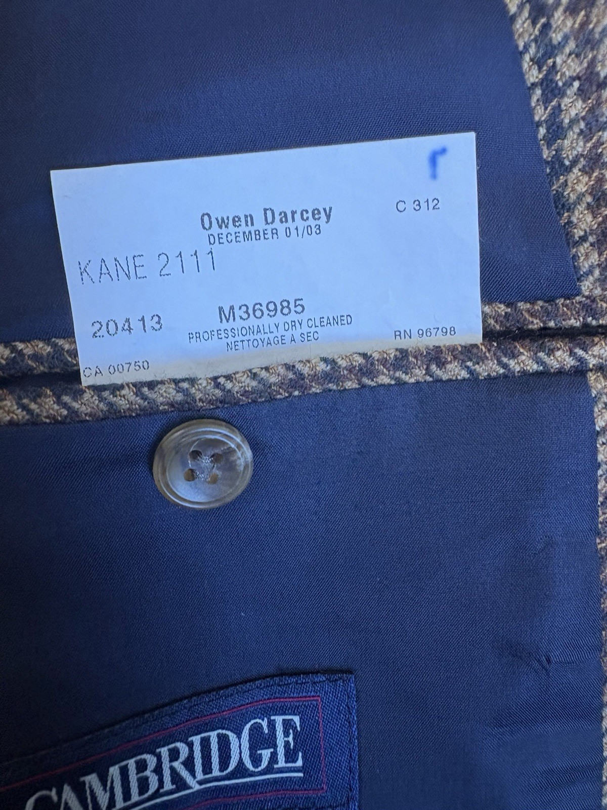 Vintage Cambridge Blazer 95% Wool 5% Cashmere Brown Canada Made 42R