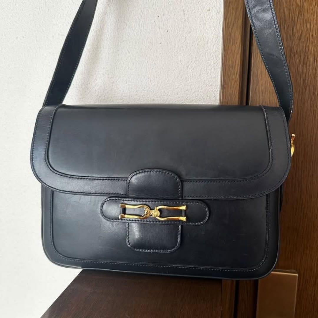 CELINE Horse Carriage Women’s Shoulder Bag Leather Black Gold Hardware Used