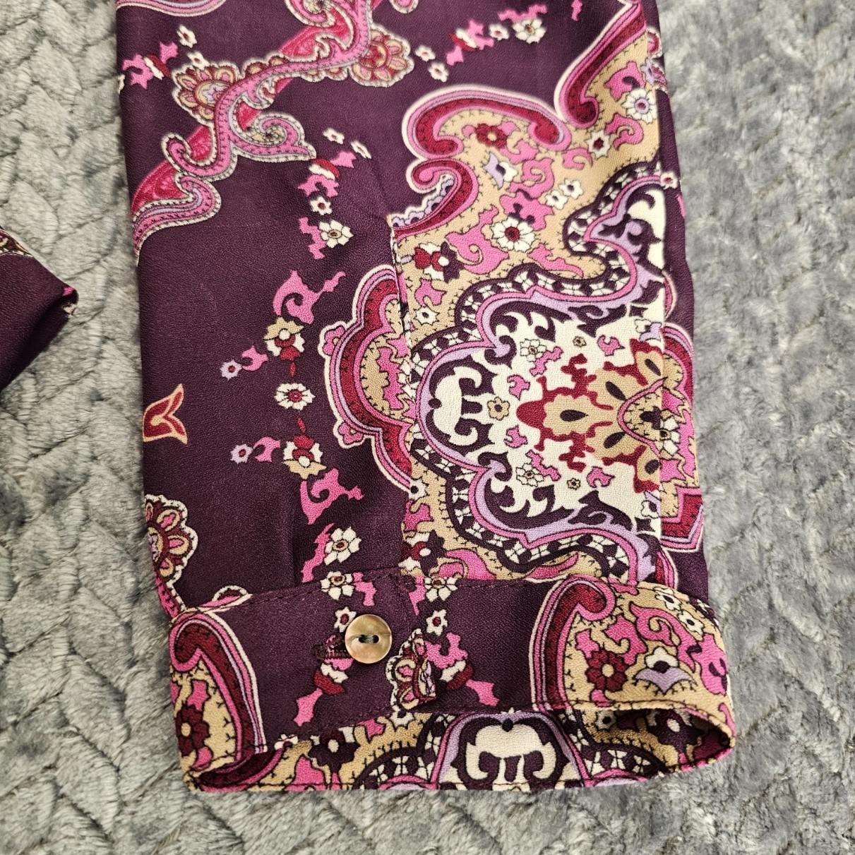 Dress Barn Womens Tunic Top Size 1X Plum Paisley Split Neck Slit Sleeve Boho