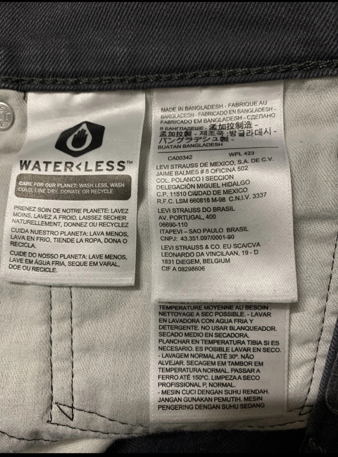 Levis 541 Straight Leg Jeans Size 38×32 /gray