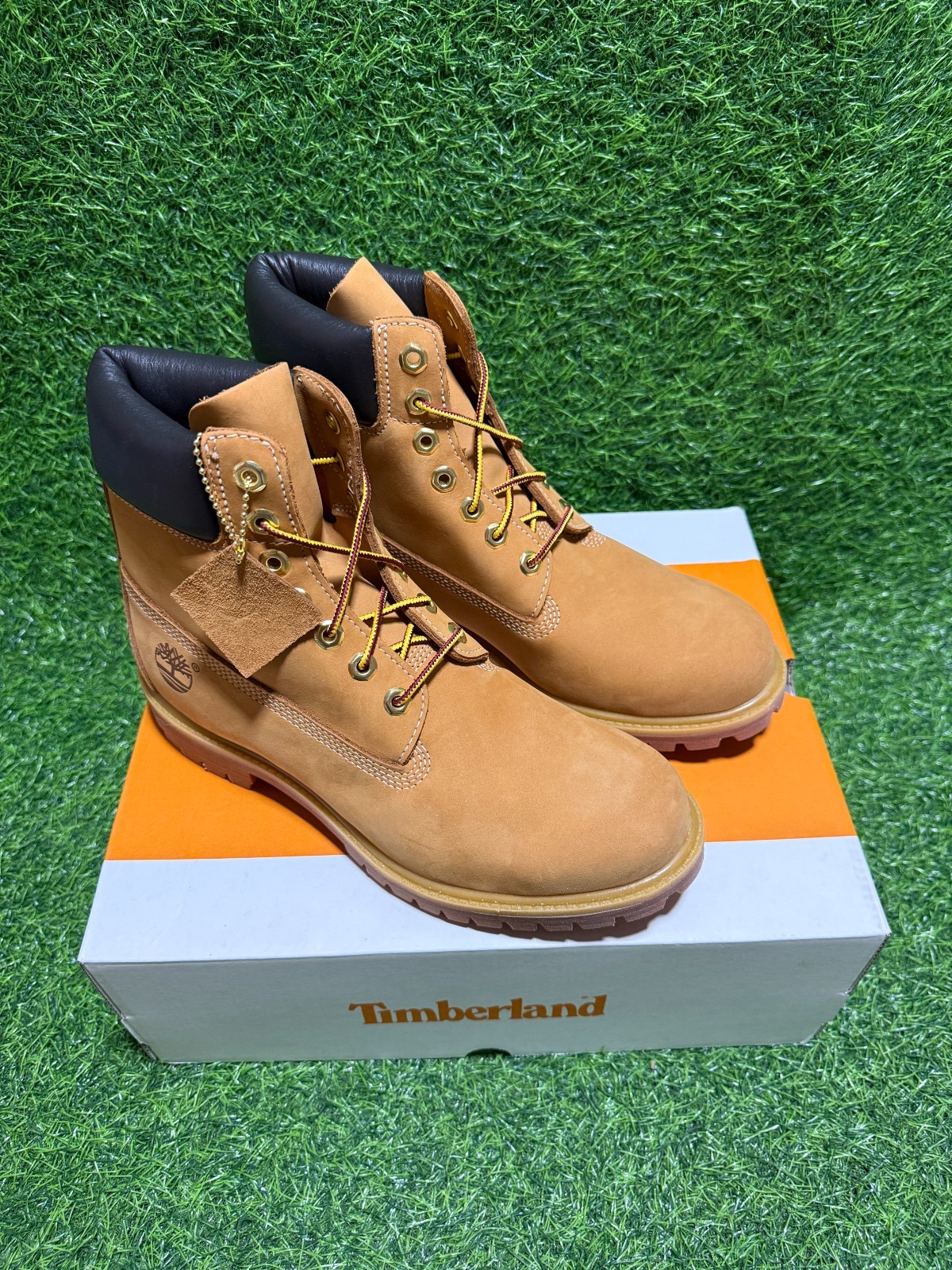 Timberland 6 Inch Boot Wheat Nubuck Premium TB010061-713 Men’s Size 7-12