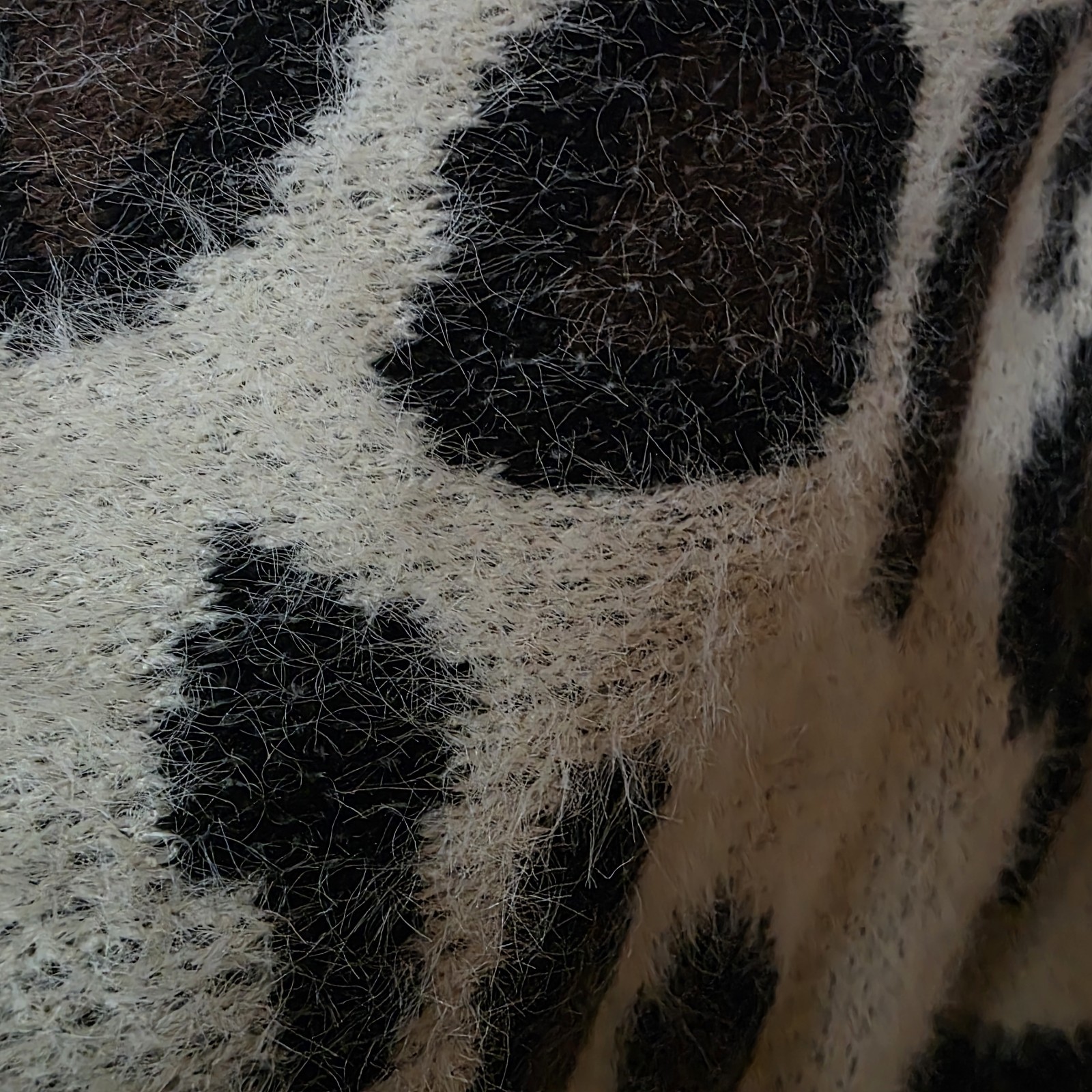 Davi & Dani Cardigan Sweater Womens Lg Open Front Animal Print Fuzzy Longline