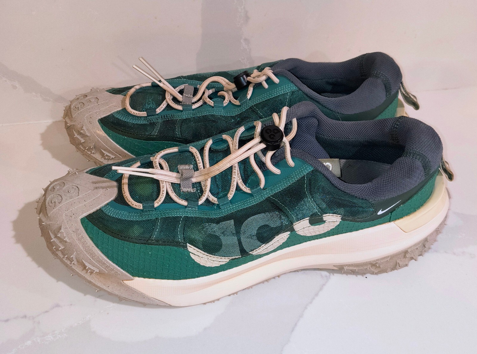 Nike ACG Mountain Fly 2 Low Bicoastal Hiking/Trail Running – Men’s Size 12